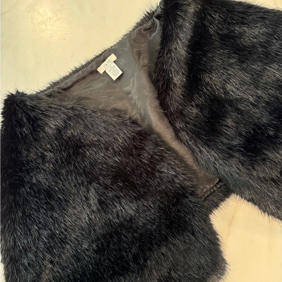 Faux fur wrap - Picture 4 of 4